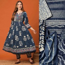 Art Worn: Exploring the Artistry of Hand Dyeing and Embroidery